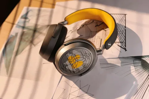 Sennheiser MOMENTUM 4 Wireless 80th Anniversary Edition