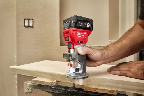 Milwaukee M18 Freze Makinesi FTR-0X