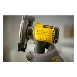 Pilarka tarczowa STANLEY Fatmax SFMCM300B-XJ akumulatorowa