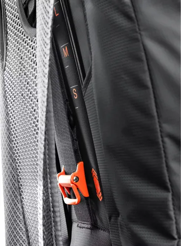 Plecak trekkingowy Deuter Futura Air Trek 60 + 10 - black/graphite