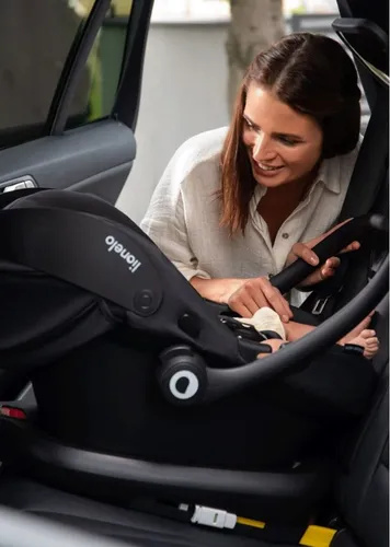 Fotelik samochodowy LIONELO Astrid i-Size z bazą Isofix 40-87 cm (0-13 kg) Czarno-szary