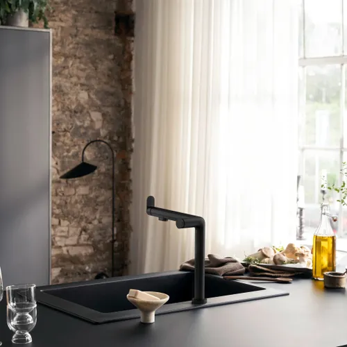 Bateria HANSGROHE Aqittura M91 76802670 z filtrem Czarny mat