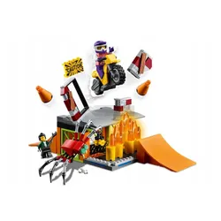 LEGO CITY 60293 PARK KASKADERSKI zestaw klocków dla dzieci +5 lat
