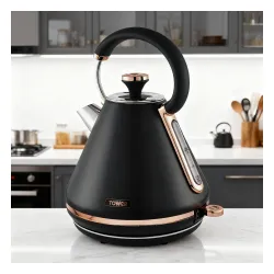 Tower Cavaletto Pyramid T10044RG 1,7l 3000W