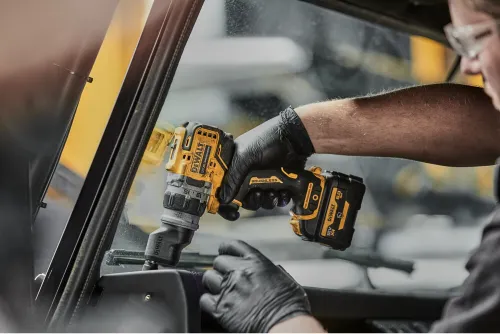 Burghiu cu șurubelniță DeWalt DCD701N