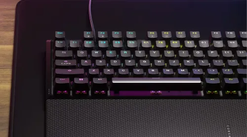 Klawiatura gamingowa Corsair K70 Core Corsair MLX Red przewodowa mechaniczna podświetlana czarna z podpórką
