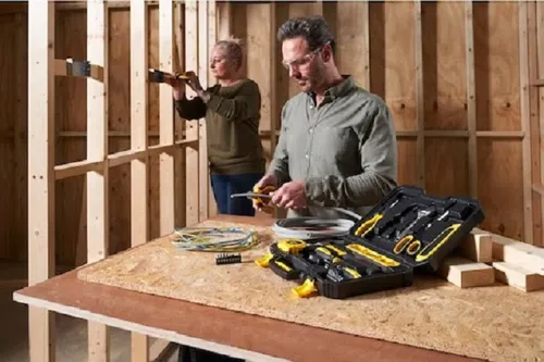 Zestaw narzędzi STANLEY STHT78050-1 (28 elementów)