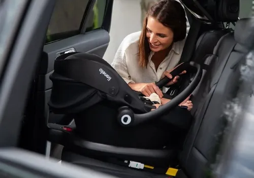 Fotelik samochodowy LIONELO Astrid i-Size z bazą Isofix 40-87 cm (0-13 kg) Beżowy