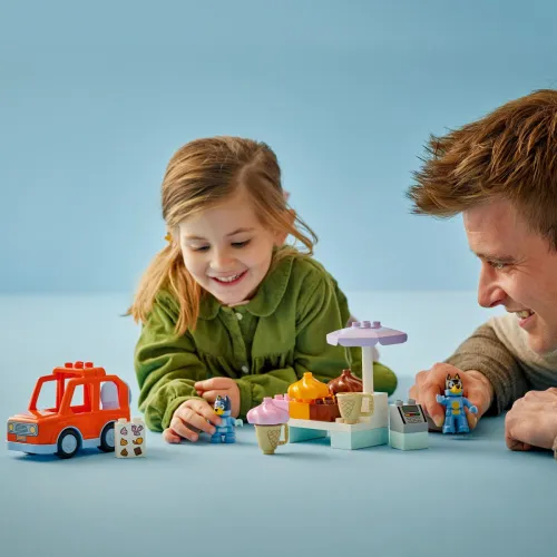 LEGO Klocki DUPLO Bluey 10458 Wyprawa po lody z Bluey