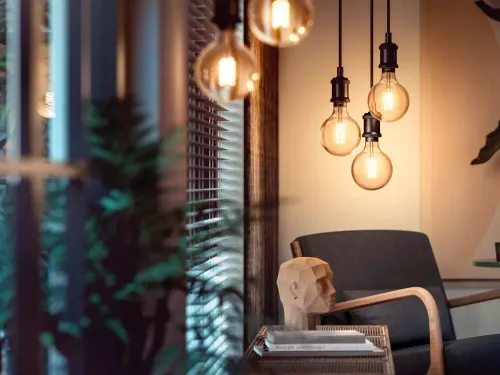 Żarówka LED Philips Hue Filament E27 G93 7,2W