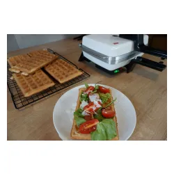 Gofrownica Dezal 301.5.1 LWN 1300W Różowy