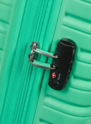 Чемодан American Tourister Flashline - light green