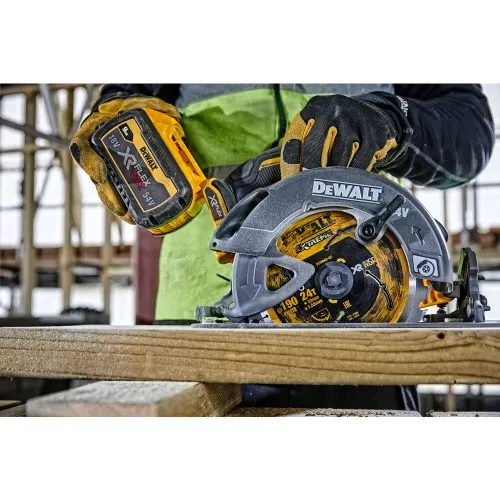 Дисковая пила Аккумуляторная DeWalt DCS578N