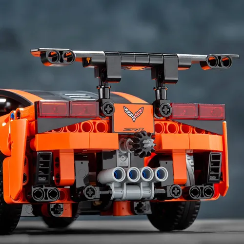 Конструктор Lego Technic Chevrolet Corvette ZR1 (42093)