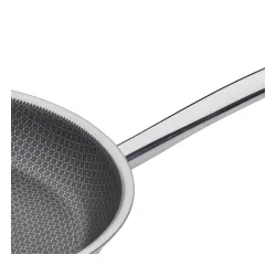 SPRING VULCANO CUT RESIST PURE – patelnia z powłoką nieprzywierającą śred. 24 cm stal nierdzewna 18/0