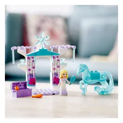LEGO 43209 Disney Elsa i lodowa stajnia Nokka
