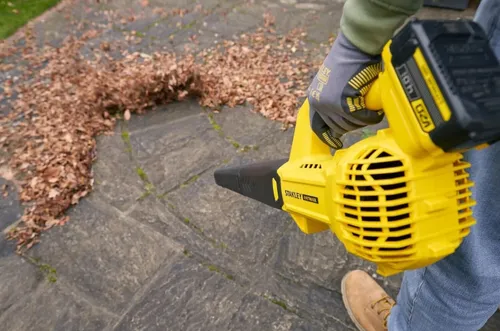 Dmuchawa do liści akumulatorowa STANLEY 20 V SFMCBL714M1-QW