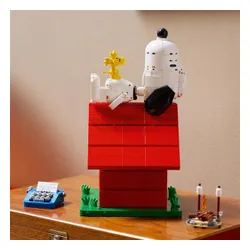 LEGO Ideas 21368 Fistaszki: Buda Snoopy’ego, zestaw klocków 18+