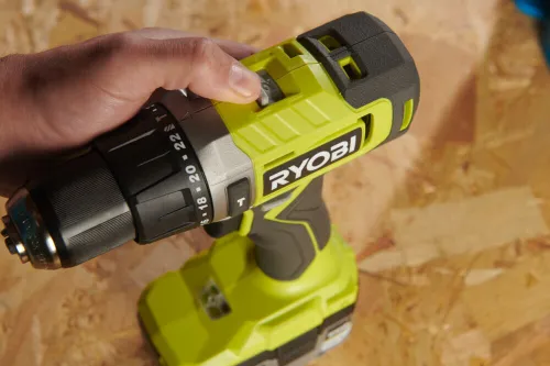 Wiertarko-wkrętarka RYOBI RPD18-2C20ST zestaw akumulatorów + Latarka z akumulatorem + Torba