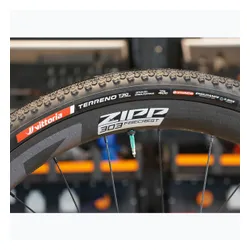 Opona rowerowa Vittoria Terreno T30 G2.0 TLR Gravel Endurance czarny