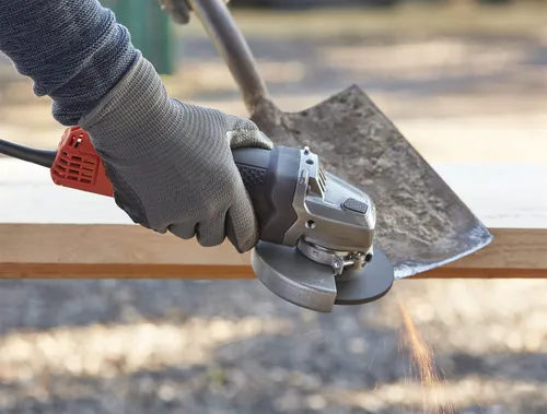 Black &amp; Decker Taşlama Makinesi BEG120