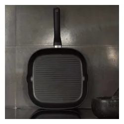 FISSLER Cenit 28 x 28 cm - patelnia grillowa aluminiowa nieprzywierająca