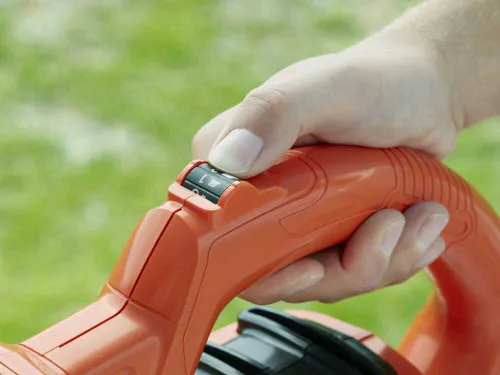 Odkurzacz i dmuchawa ogrodowa BlackDecker BEBLV290