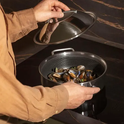 EVA TRIO 32 cm - kopułowa pokrywka ze stali nierdzewnej