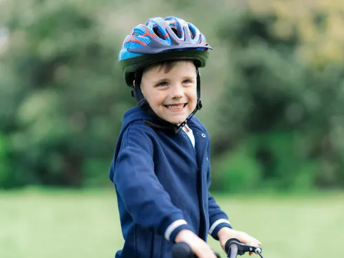 Kask rowerowy HUFFY Spidey i Super Kumple Niebiesko-czerwony dla Dzieci (rozmiar S/M)