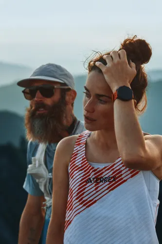 Smartwatch SUUNTO Race 2 Titanium Beżowo-czarny