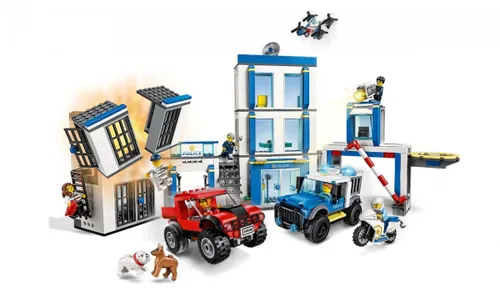 Конструктор Lego City 60246 полицейский участок