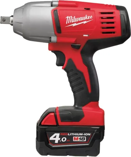 Ударный гайковерт ½ Milwaukee HD18 HIW-402C (2 аккумулятора, зарядное устройство, кейс)