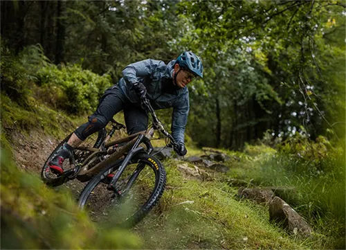 Kask rowerowy LAZER Coyote