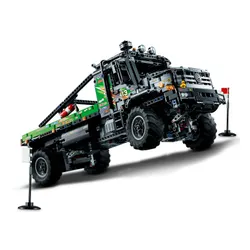 Конструктор Lego 42129 Technic - Полноприводный грузовик-внедорожник Mercedes-Benz Zetros