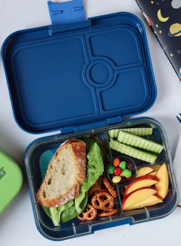 Lunchbox dziecięcy Yumbox Panino 750 ml - Monte Carlo blue / race cars tray