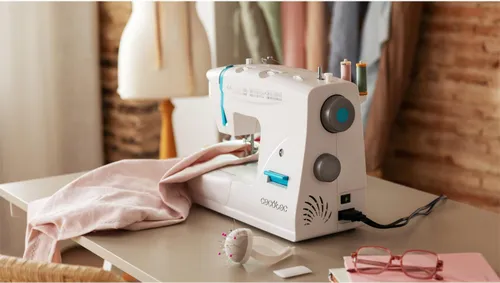 Maszyna do szycia CECOTEC BelleCouture 6600 Biały
