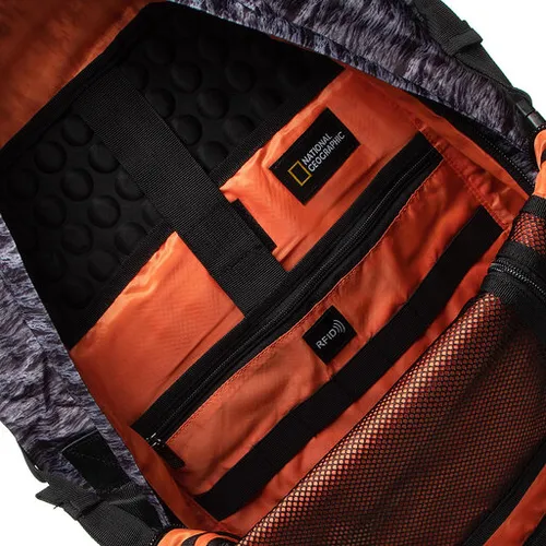 National Geographic 3 Mod Rucsac N11801. 98 SE valuri de mare