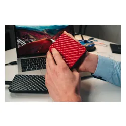 Dysk VERBATIM Store 'n' Go 1TB HDD Czerwony