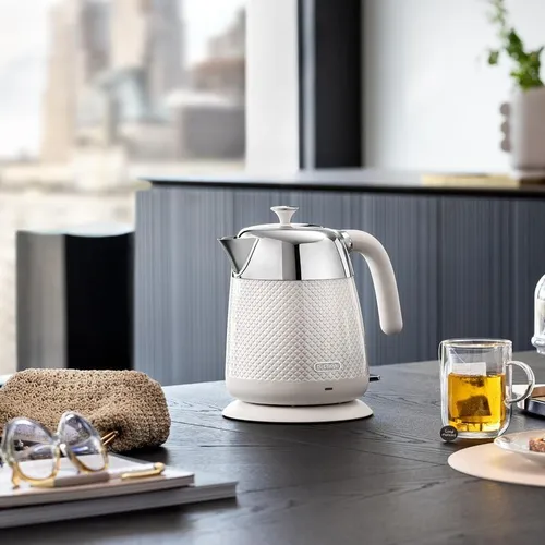 Czajnik DELONGHI KBL2001W Luminosa Kremowy