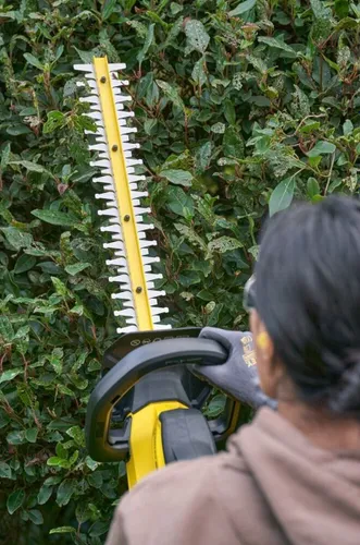 Nożyce do żywopłotów STANLEY SFMCHT650D1-QW