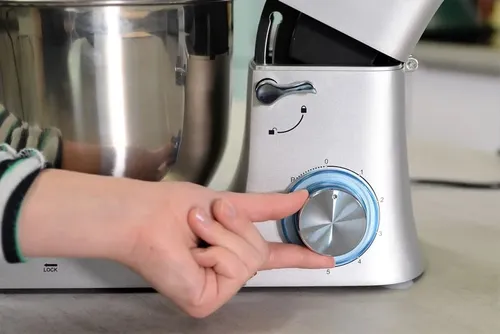 Robot kuchenny planetarny PROFICOOK PC-KM 1189 1500W z blenderem kielichowym