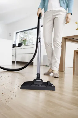 Karcher пылесос без мешка VC 3 *EU 1.198-125.0