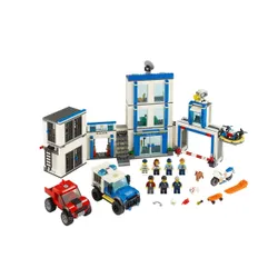 Конструктор Lego City 60246 полицейский участок