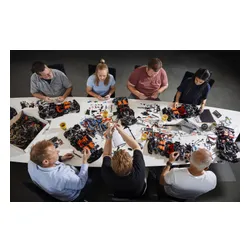 LEGO 42232 Technic Koenigsegg Sadair's Spear Megacar