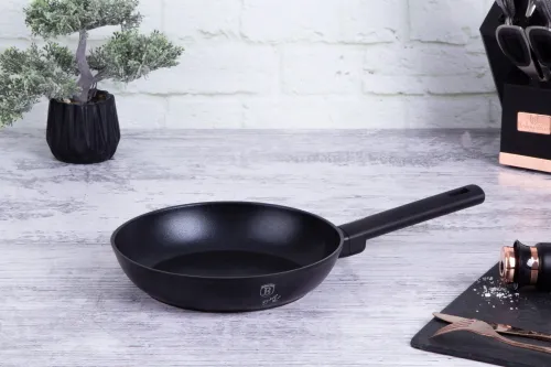 Zestaw garnek z patelnią 24cm z powłoką tytanową 4-ele BERLINGER HAUS Monaco BH-7098