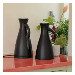 EVA SOLO 1,5 l - czajnik elektryczny bezprzewodowy czarny