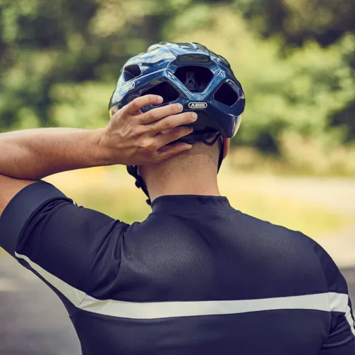 Kask rowerowy ABUS Macator midnight blue