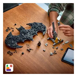 LEGO 76330 Batman Logo Batman