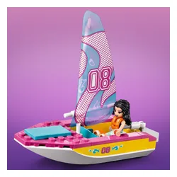 LEGO Friends orman kampı minibüsü ve yelkenli (41681)