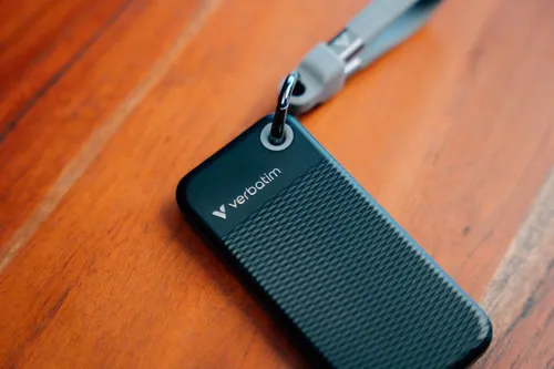 Dysk VERBATIM Pocket 512GB SSD Czarno-szary